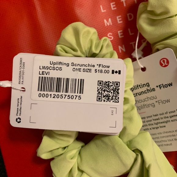 Lulu lemon uplifting scrunchies *flow - Picture 3 of 3